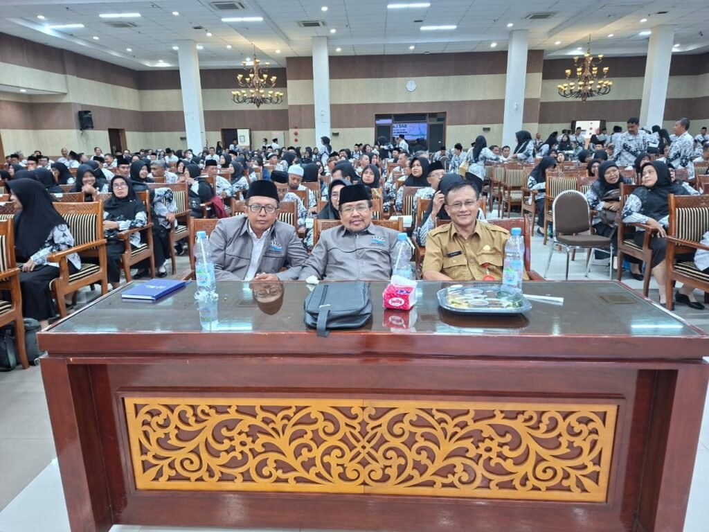 UNZAH Genggong Probolinggo, Kampus Islam, Kampus Islam Probolinggo, Kampus Islam Jawa Timur, Kampus Swasta, Kampus Swasta Probolinggo, Kampus Swasta Jawa Timur, Kampus Probolinggo, Kampus Jawa Timur, Perguruan Tinggi Probolinggo, Perguruan Tinggi Jawa Timur, Universitas Probolinggo, Universitas Jawa Timur