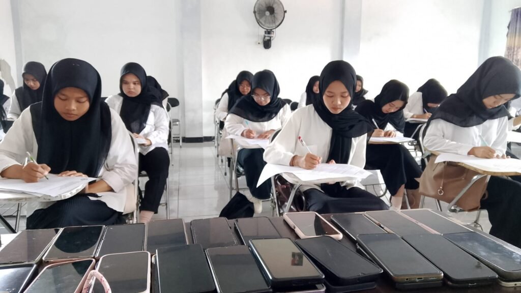 UNZAH Genggong Probolinggo, Kampus Islam, Kampus Islam Probolinggo, Kampus Islam Jawa Timur, Kampus Swasta, Kampus Swasta Probolinggo, Kampus Swasta Jawa Timur, Kampus Probolinggo, Kampus Jawa Timur, Perguruan Tinggi Probolinggo, Perguruan Tinggi Jawa Timur, Universitas Probolinggo, Universitas Jawa Timur