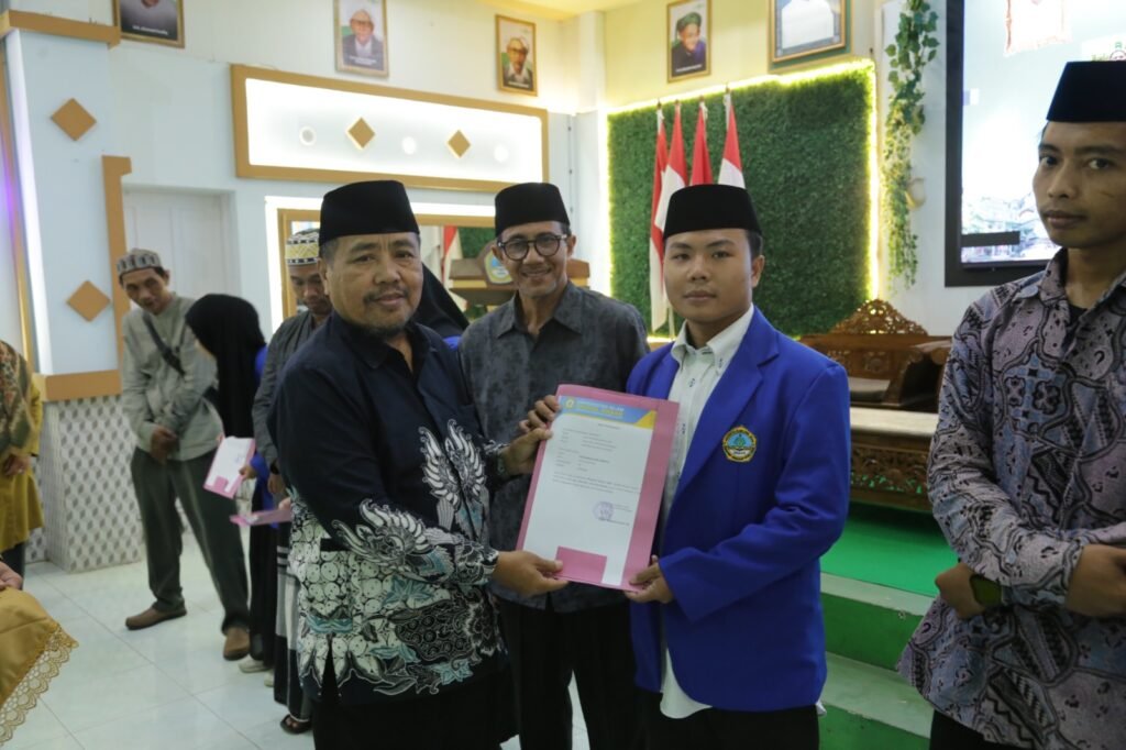 UNZAH Genggong Gelar Seremonial Beasiswa Khoiru Umma 2025